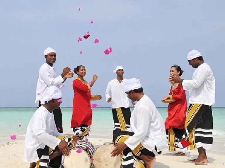 Cave Trip - Maldives For 2024: Paradise, Culture, Travel Guide
