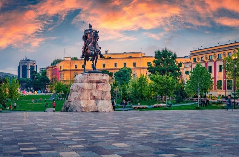 Skanderbeg Square